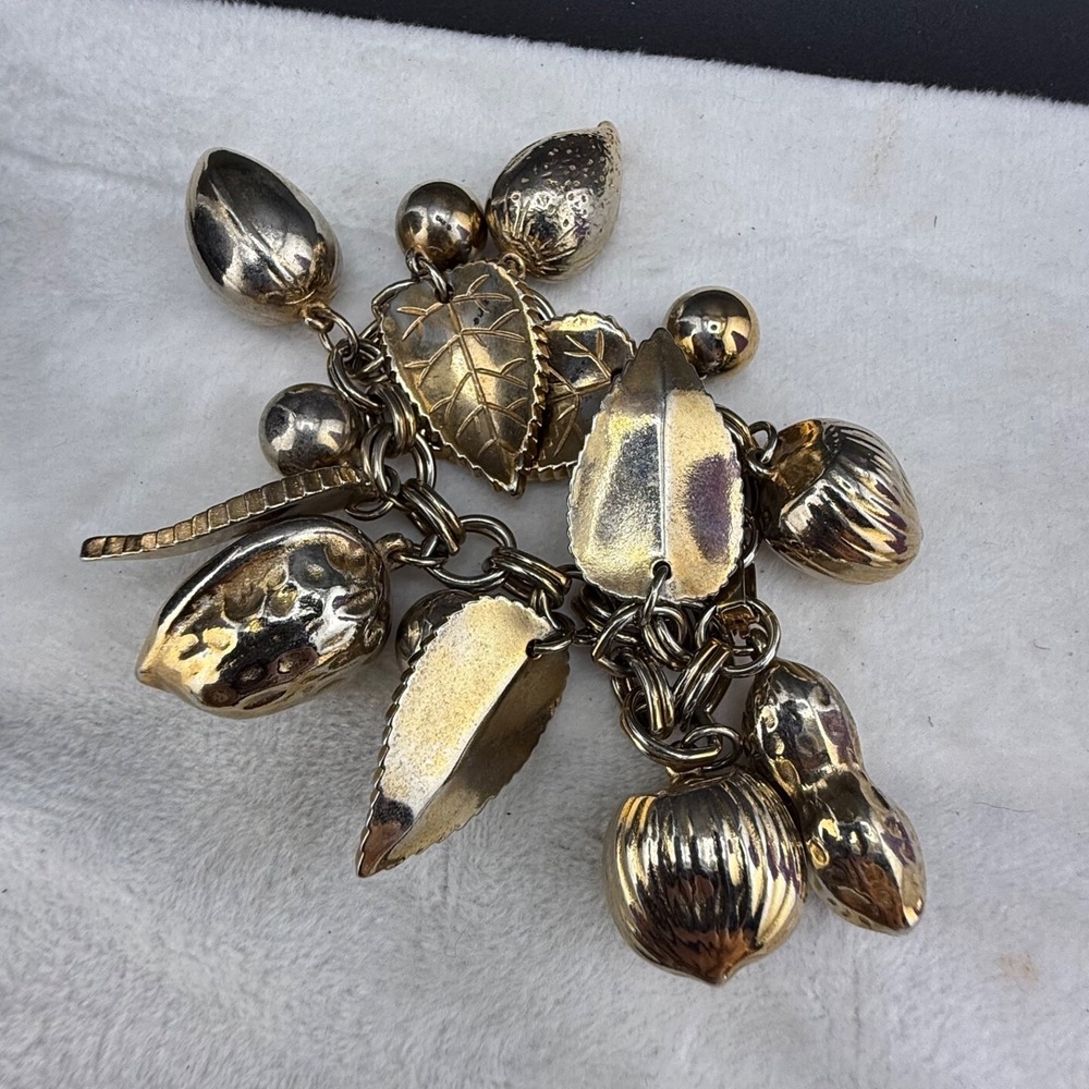 Vintage Nut Charm Bracelet Gold Tone 6.5" - Picture 4 of 11